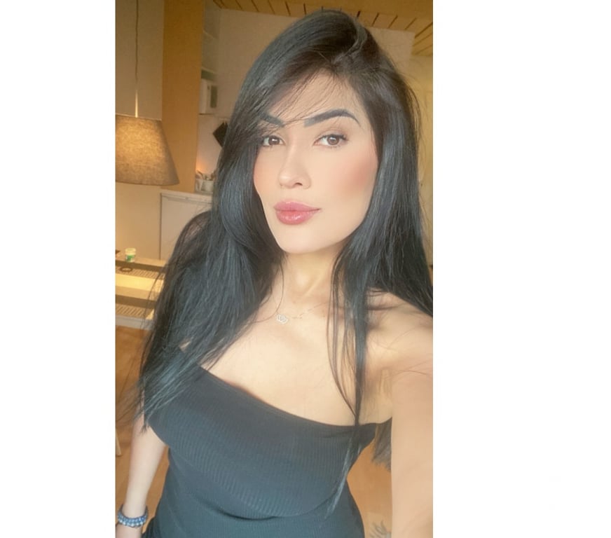 Escorts South West London Sutton - Photos for Kim brunette party 💃🏻❤️🥳🥂✨