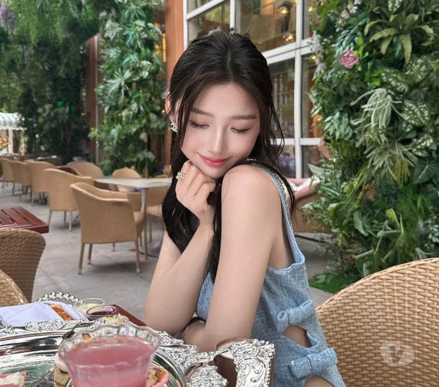 Escorts Gloucestershire Gloucester - Photos for New Asian Escort Gloucester 07903068908