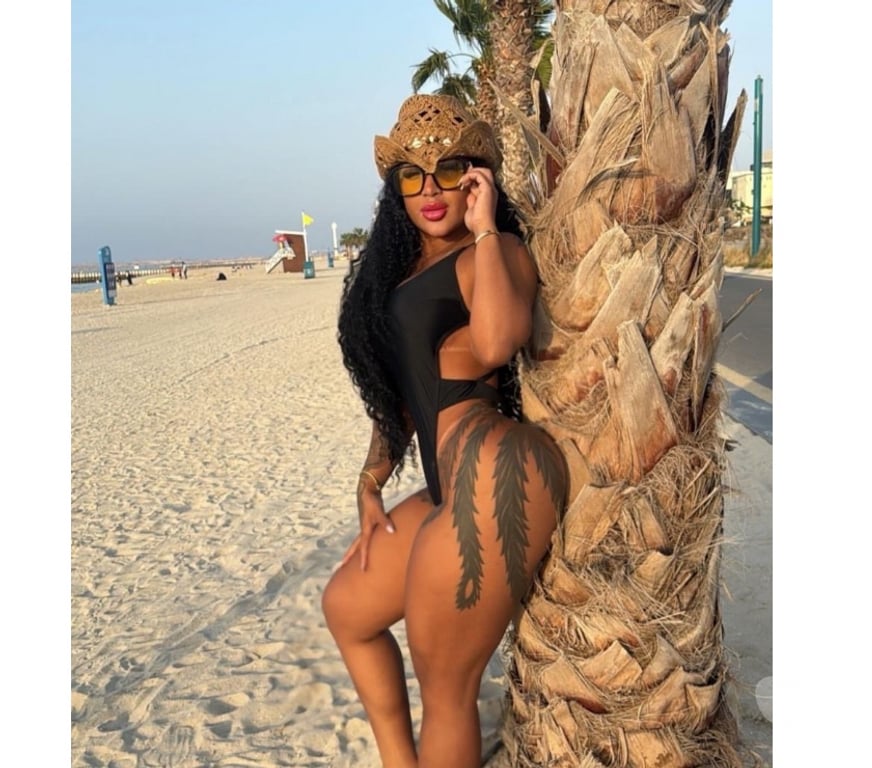 Escorts Staffordshire Stoke-on-Trent - Photos for Lívia Brazilian 🇧🇷 very hot 🔥