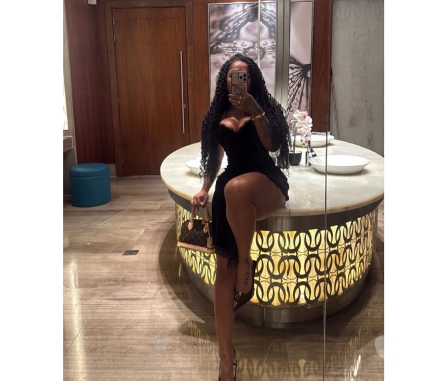 Escorts Staffordshire Stoke-on-Trent - Photos for Lívia Brazilian 🇧🇷 very hot 🔥