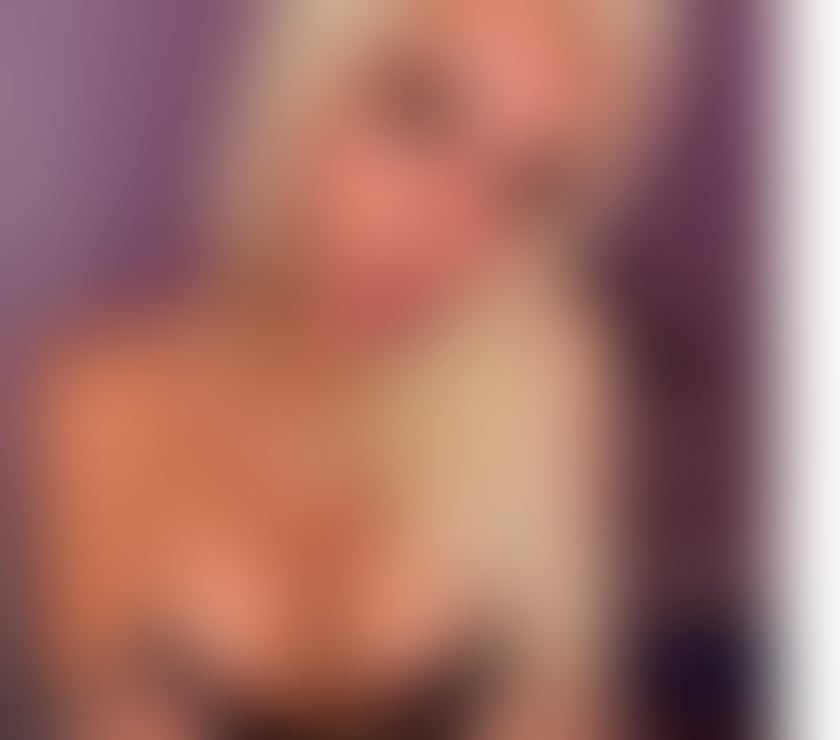 Escorts Cardiff Cardiff City Centre - Cardiff - Photos for BLONDE WELSH BARBIE LOOKING FOR FUN