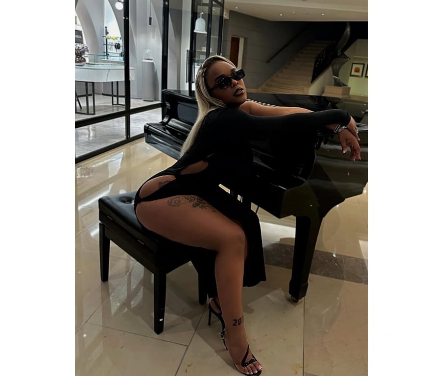 Escorts South East London Croydon - Photos for LUNA SEXY EBONY LAST WEEK IN TOWN❤️‍🔥