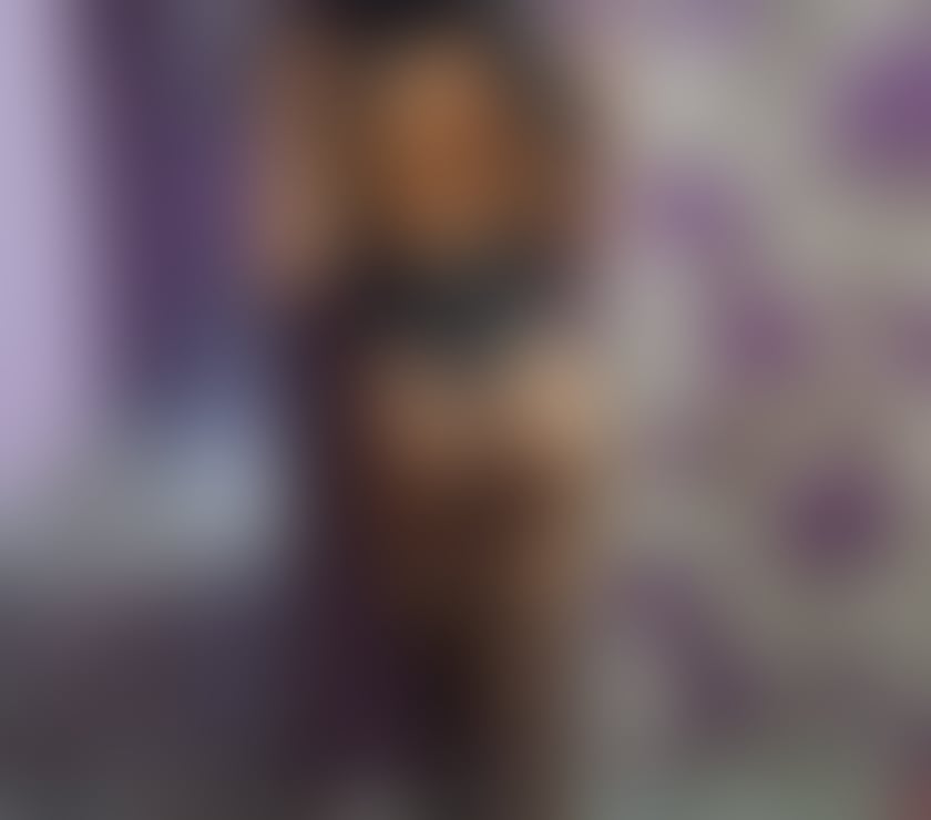 Escorts Leicestershire Leicester - Photos for Hi im Sonia New in your Town kiss