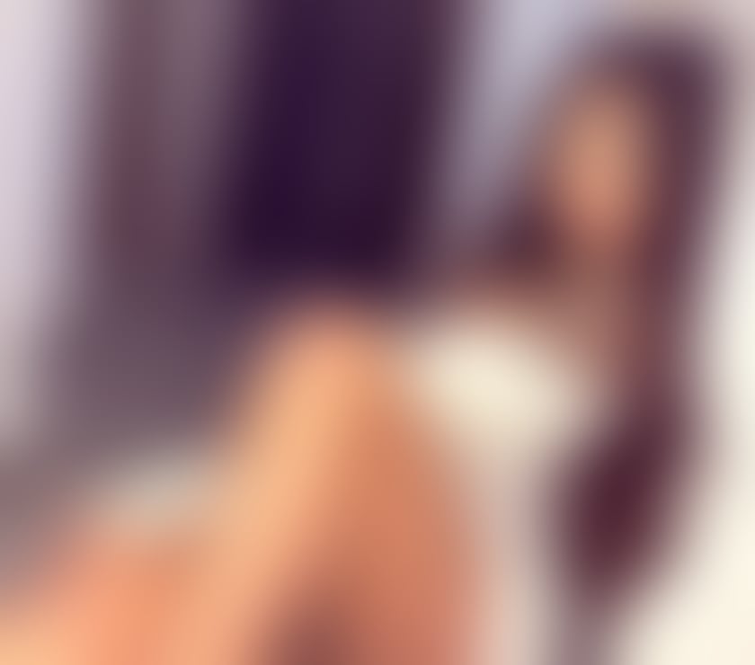 Escorts and Massages Royston Barnsley - Photos for NEW IN TOWN🎉🎉 PARTY GIRL