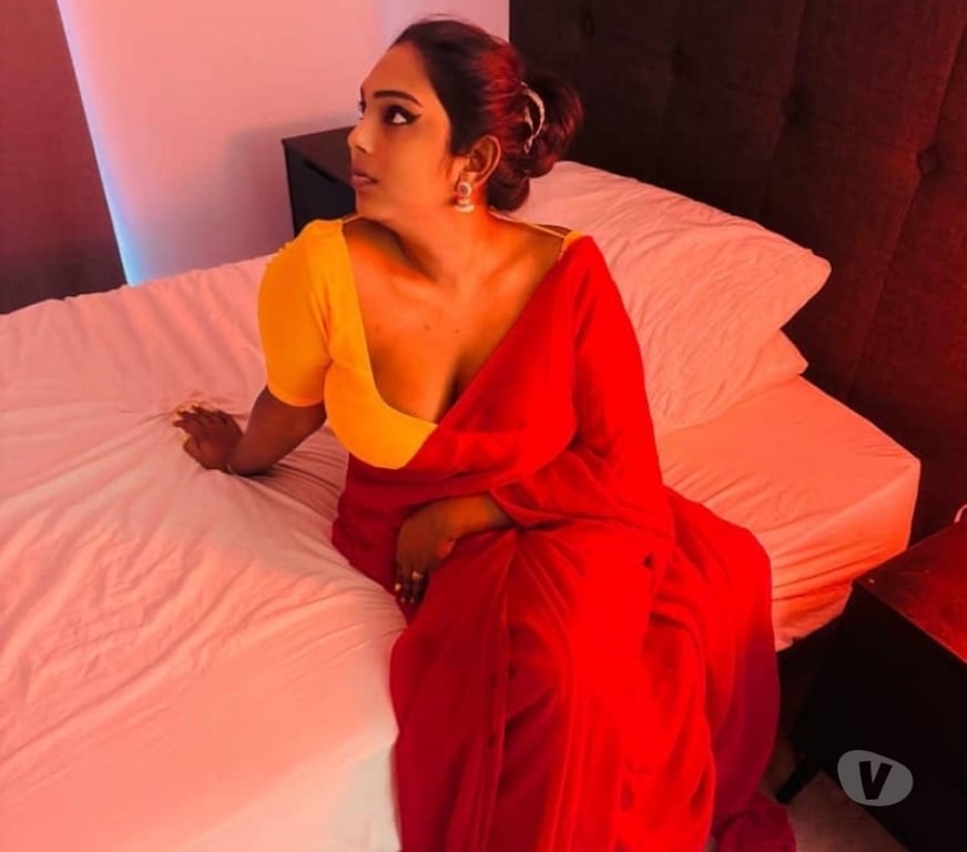 Escorts East London East Ham Station - East London - Photos for MEENA SOUTH INDIAN TAMIL NADU GIRL 🇮🇳