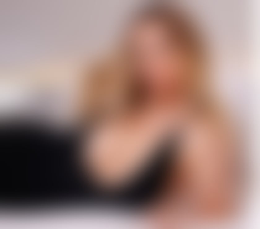  Escorts & Erotic Massage Yiewsley Hillingdon - Photos for Luxury blonde 🇧🇷 Classy & discreet 💎💋