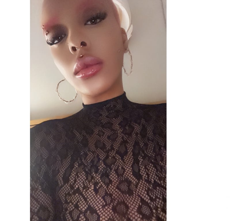 Escorts West London Hillingdon - Photos for New In Town.. Ready To Play 💃🏽 Best OWO, Incall Only