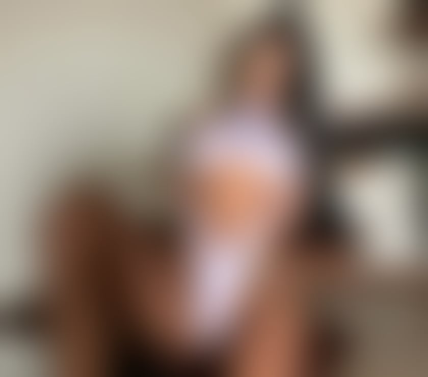 Escorts Reading Reading Town Centre - Reading - Photos for 🔞Bombshell Party🥂Strap-on lovers?Domination ALEVEL-Owo