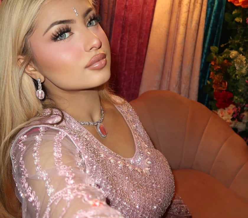  Escorts & Erotic Massage Slough Town Centre Slough - Photos for New British pakistani girl in your town 🫶🏻