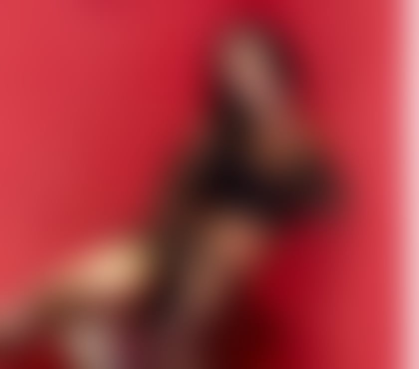 Escorts Peterborough Peterborough City Centre - Peterborough - Photos for Hi mi name is Maya party girls🥂 incall+outcall😘💕