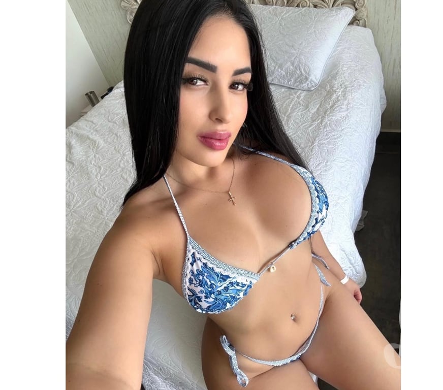 Escorts South West London Sutton - Photos for SOFIA HOT&PARTY 🥳