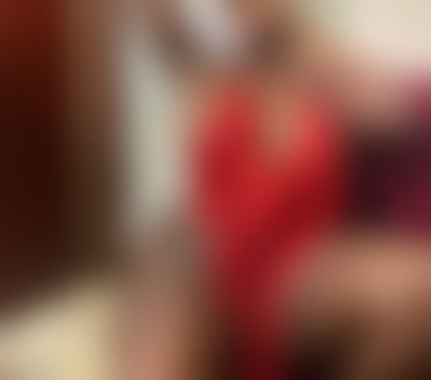  Escorts Romford Havering - Photos for VICKY VICKY CURVY FUN TOP