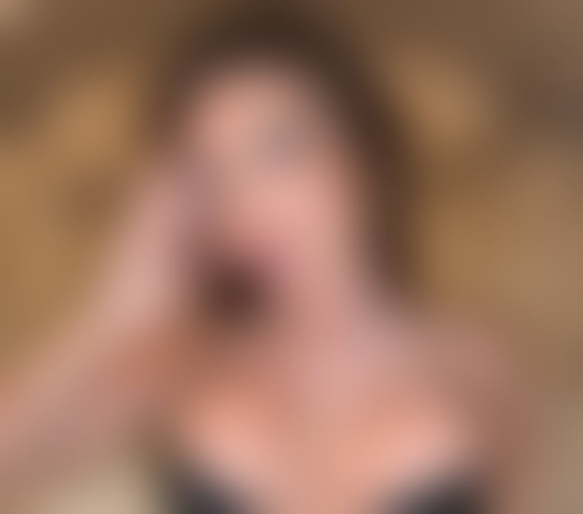  Escorts & Erotic Massage Sheffield City Centre Sheffield - Photos for 🌸🩷CHLOE🩷AVAILABLE NOW🩷OUTCALLS🌸