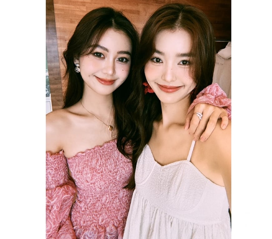 Escorts Belfast Belfast City Centre (South) - Belfast - Photos for 💯KOREAN DUO💕MASSAGE FOUR HANDS 💕REAL