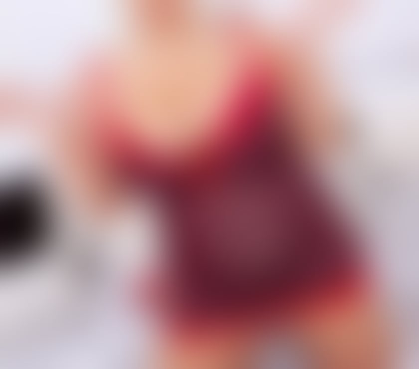 Polish busty masseuse 🇵🇱 B2B & Tantric