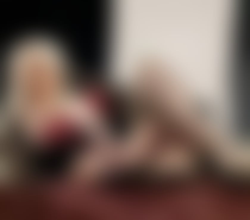 Escorts East London Havering - Photos for Amanda Horny Milf big natural boob's gfe massage relax