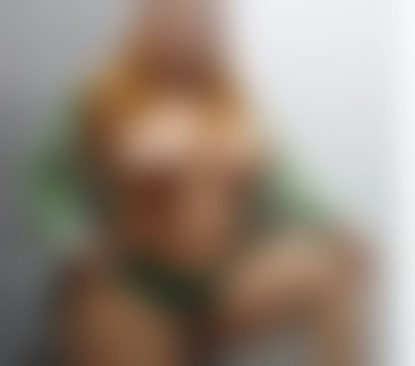 Escorts West Yorkshire Wakefield - Photos for Samantha big boobs real photo curvy