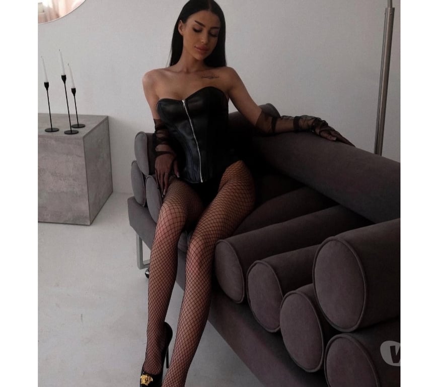 Escorts Glasgow Glasgow City Centre - Glasgow - Photos for SLIM BRUNETTE ❤️ NEW IN TOWN