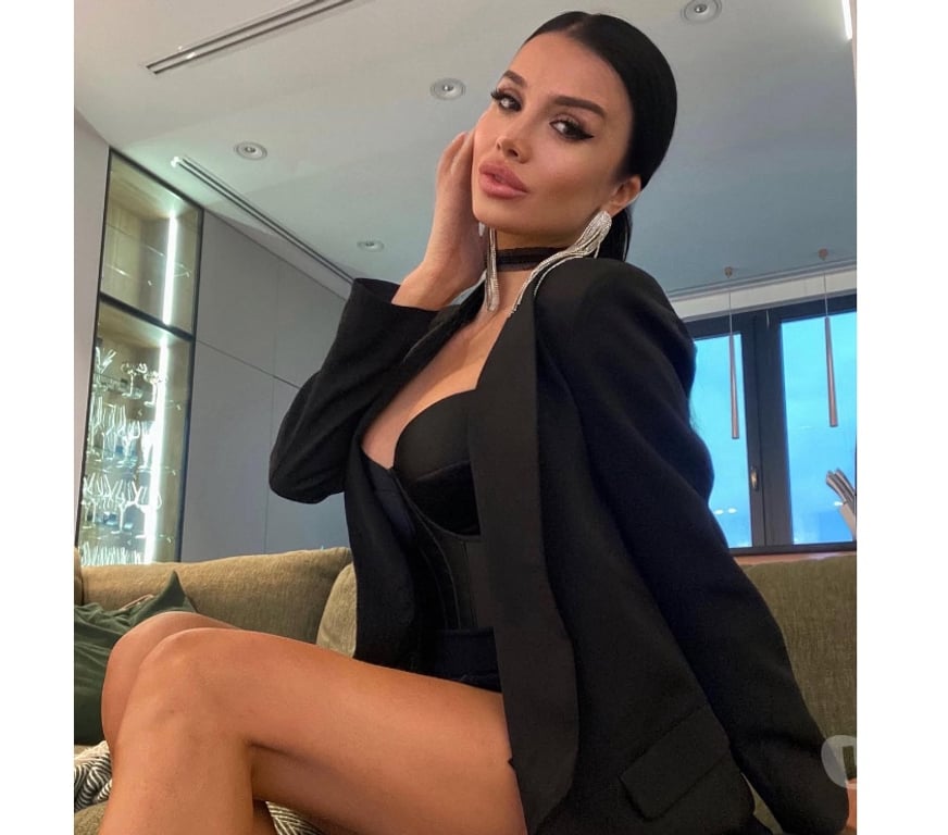 Escorts South West London Richmond upon Thames - Photos for ELEGANT BRUNETTE ❤️ OUTCALL ❤️