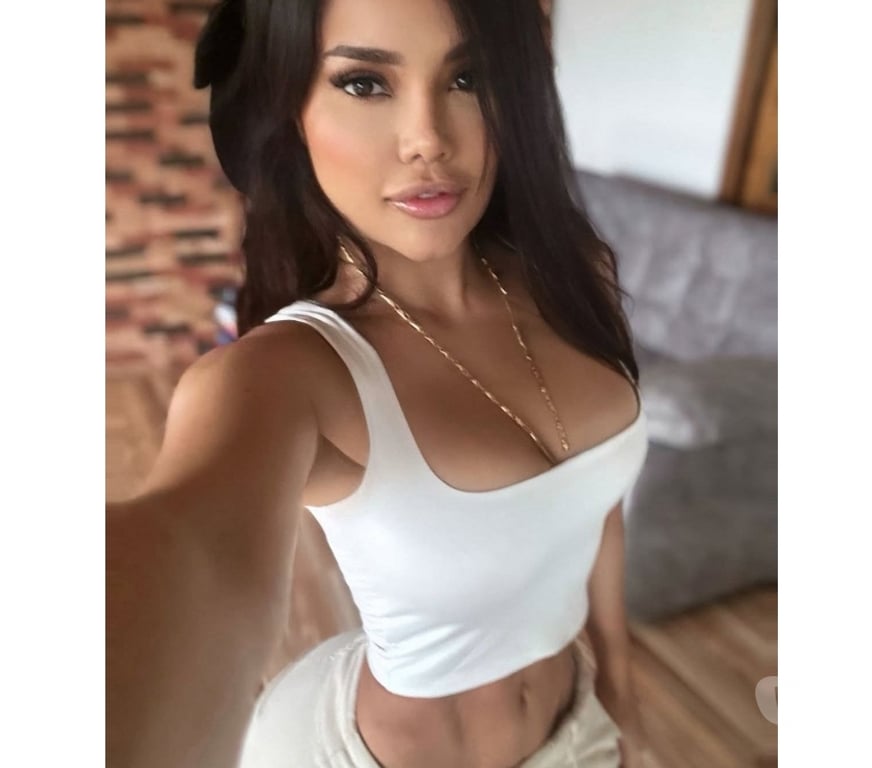 Escorts South West London Sutton - Photos for very hot Brazilian 🇧🇷😋🥳😈