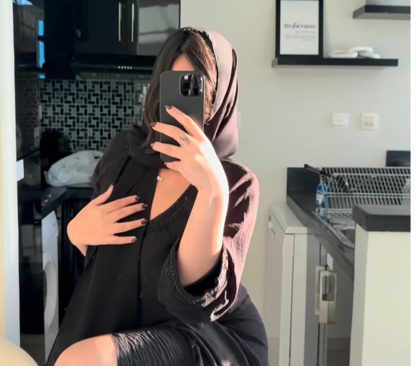 Hi my name is pryaa I’m from india I’m new in your town