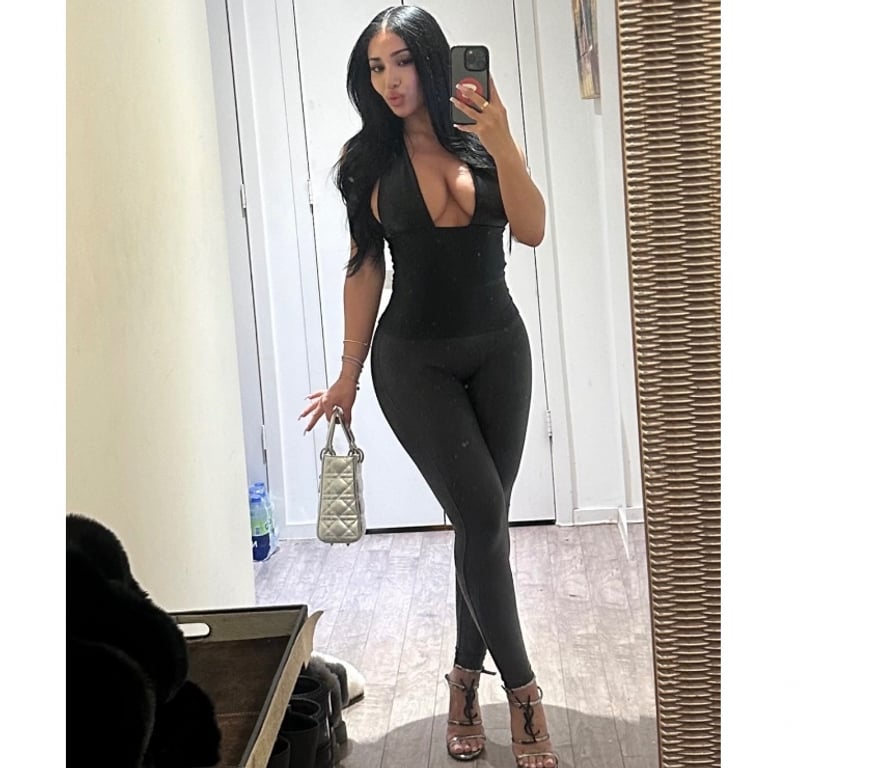 Escorts Essex Uttlesford - Photos for Hot girl xx call me party🥳 Anais