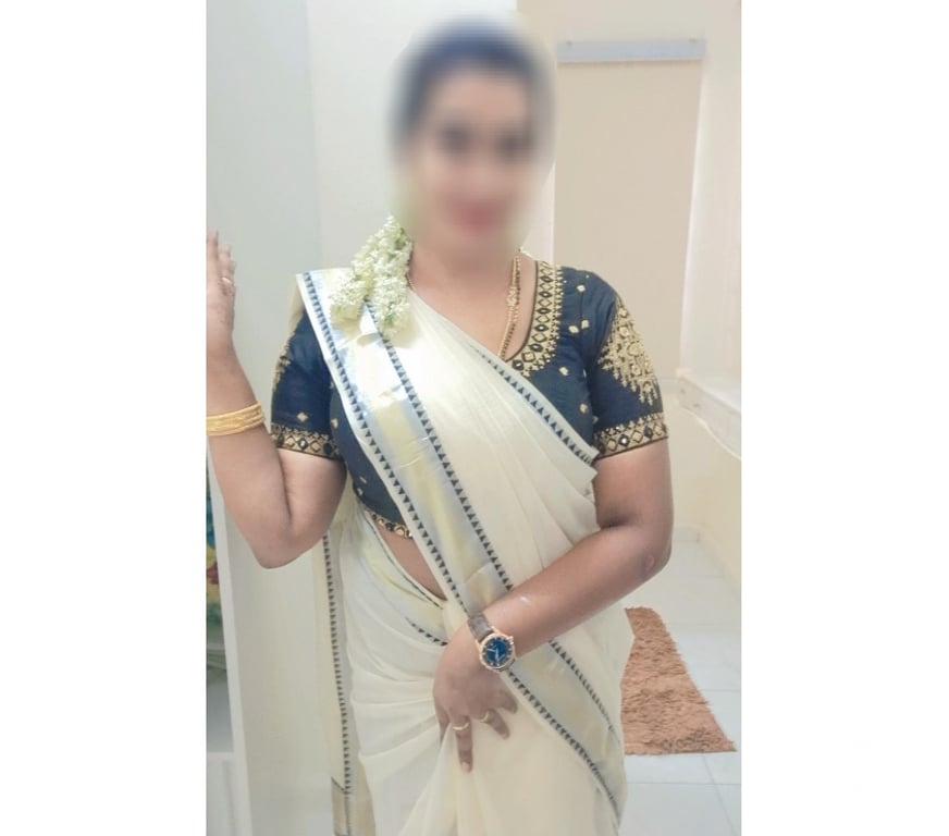 Escorts West Midlands Birmingham - Photos for Hanita south Indian tamil girl New In city centre