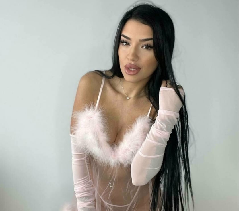 Escorts Sheffield City Centre Sheffield - Photos for 🔥SOFIA🔥NEW IN TOWN & BOLDLY NAUGHTY😈