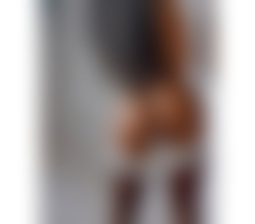 Glamorous & Caring Party Girl