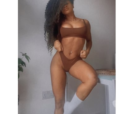  Escorts South Croydon Croydon - Photos for Glamorous & Caring Party Girl