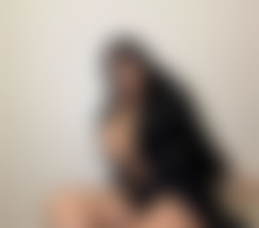 Escorts Hampshire Southampton - Photos for Delia new girl in town sexy 😍 services no rush inc&outc