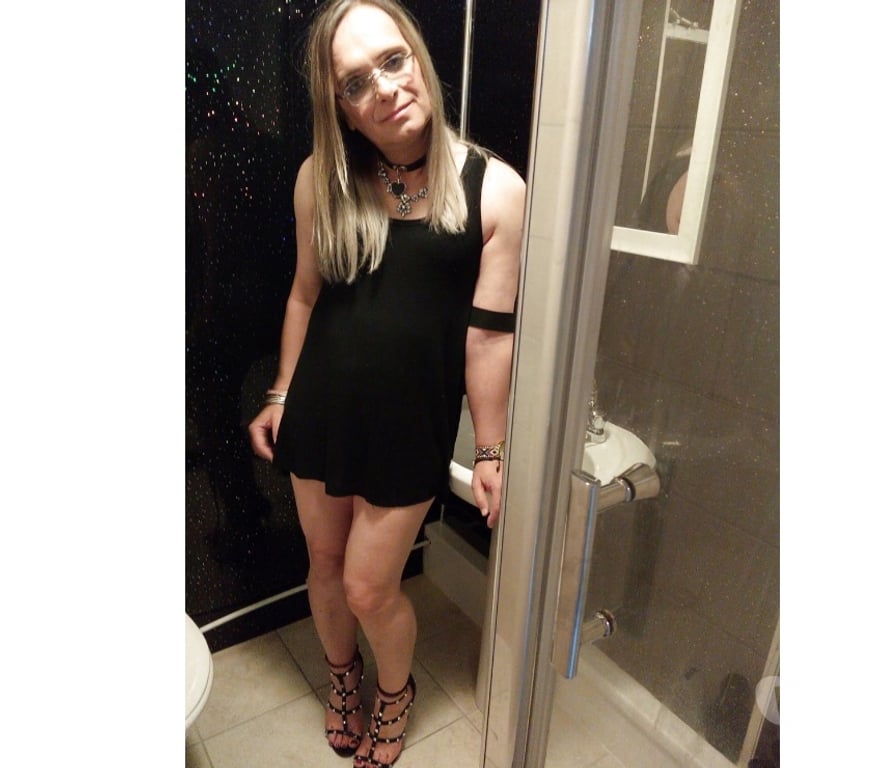 Escorts North Lanarkshire Motherwell - North Lanarkshire - Photos for Lovely Erotic Massage. HannahTrans-Woman