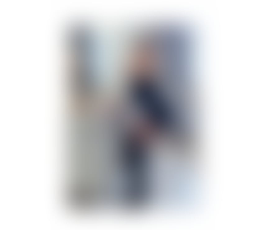 Escorts and Massages Croydon Town Centre Croydon - Photos for MATURE MILF PARTY BLONDE 🎊🎉🥂🍾