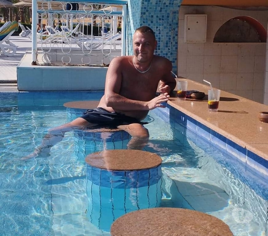  Gay massage Bedfordshire Luton - Photos for Bartosz Luton Escort