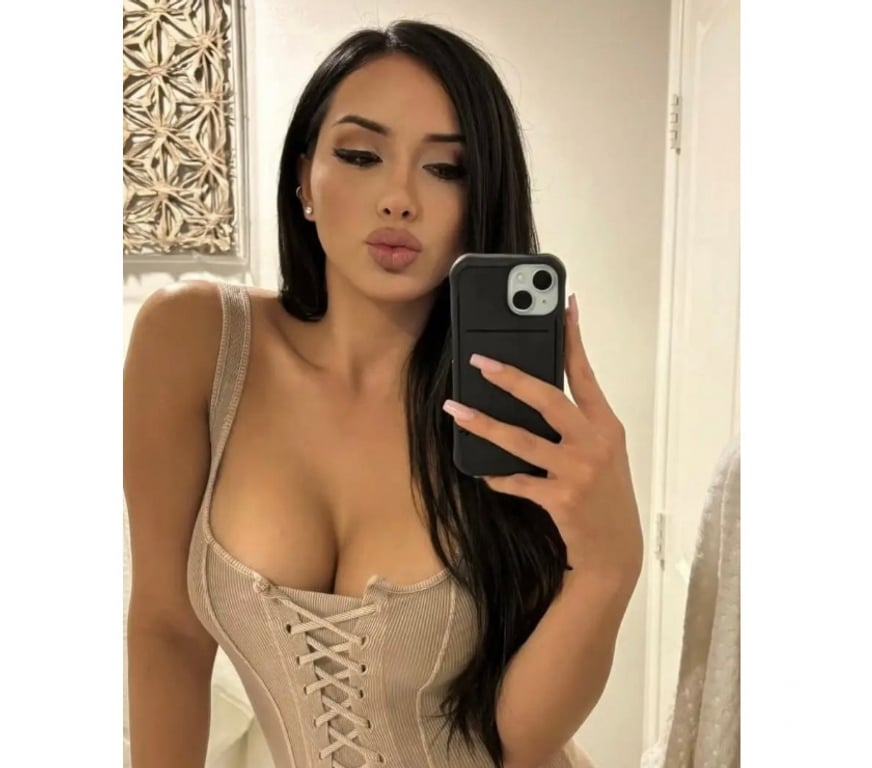 Escorts East London Havering - Photos for 🥳PARTY LOVER💯INDEPENDENT❤️OUTCALL ONLY💕Best BJ