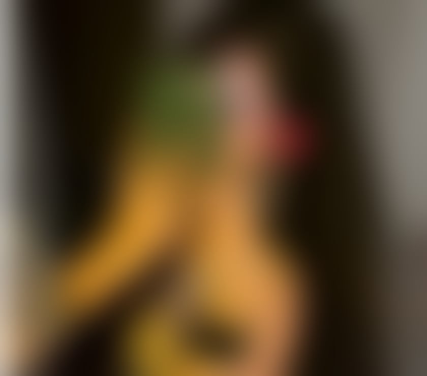 Escorts Slough Town Centre Slough - Photos for Hi zarra new I’m your town best bj best Indian girl