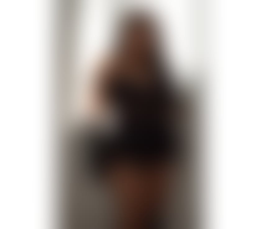 Escorts South West London South Kensington - South West London - Photos for Miss Oliveira The Queen of BDSM STRAPON