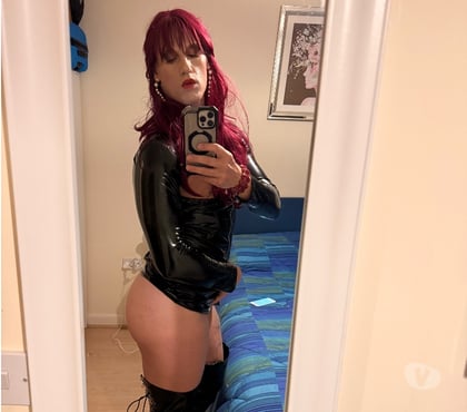 Trans Escorts Shepherd`s Bush West London - Photos for Julie mistress is in town