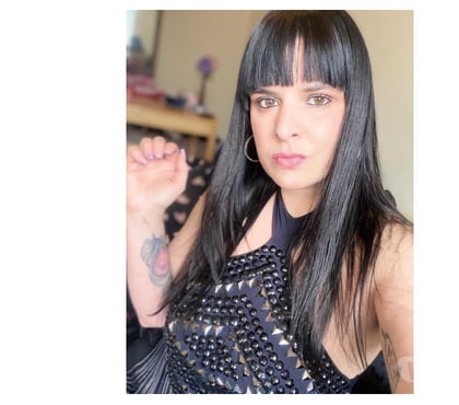  Escorts & Erotic Massage Elstow Bedford - Photos for Laura new in town !! Few days !! No rush