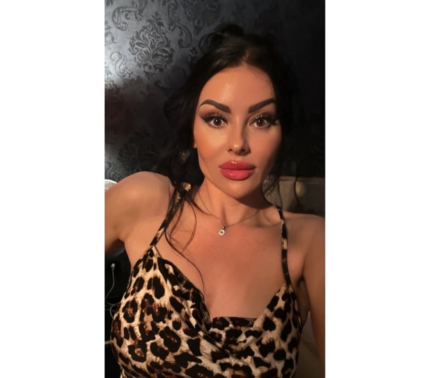 Escorts North London Enfield - Photos for 🔥STRONG magnetic presence🌹RELAXED ATMOSPHERE🇵🇱