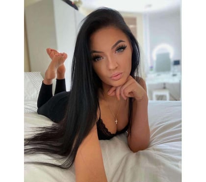 Escorts and Massages Oxford City Centre Oxford - Photos for Anita 💋 Sensual Brunette