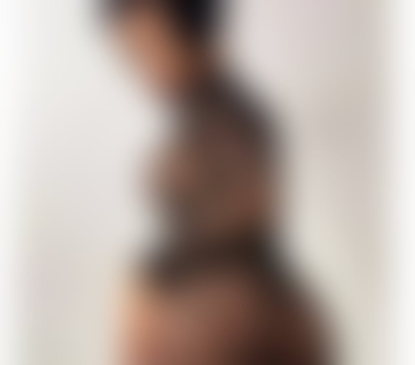 KARLA Real Experience NEW IN TOWN