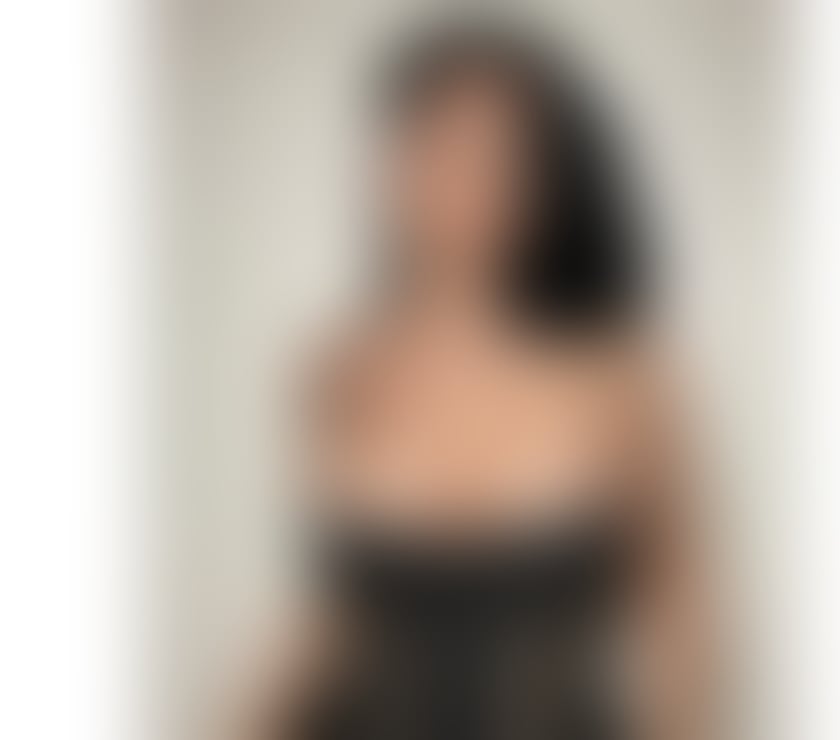 Escorts Woking Town Centre Woking - Photos for Rozy🌻ELLITE🌼COMPANION🌼CONFIDENTIALITY🌼