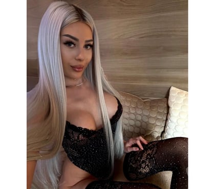 Escorts Luton Town Centre Luton - Photos for 🚕 JULYA LUXURY GIRL MAYFAIR 🍾❤️NEW IN TOWN