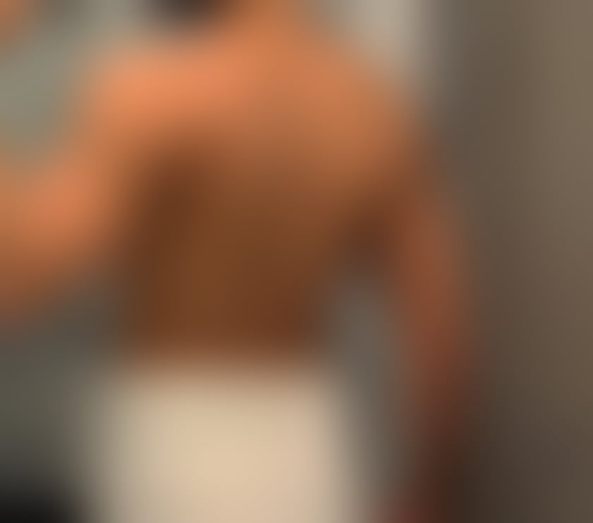 Escorts Bedfordshire Luton - Photos for Leonardo discreet boy size 9 inch 🍆 ready for you