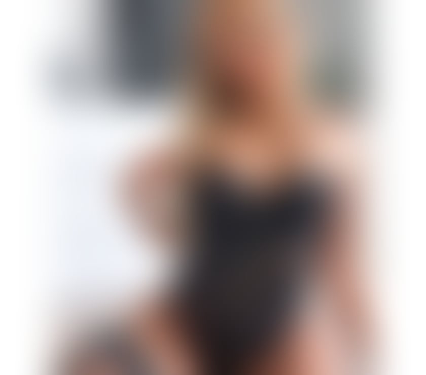 Escorts Warrington Warrington Town Centre - Warrington - Photos for Premium GFE – Warm, Natural, Unrushed