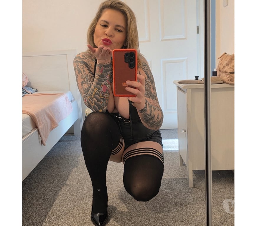 Escorts Hertfordshire Dacorum - Photos for Ella brazilian bombshell