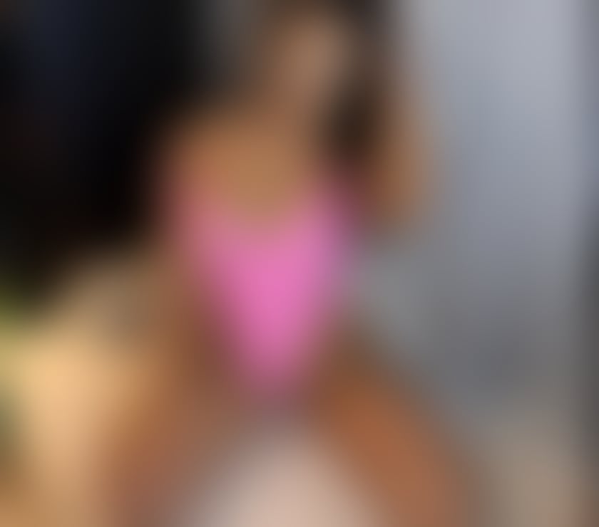 Escorts West Yorkshire Kirklees - Photos for ❤️PARTY WITH ELEGANCE❤️ DISCREET ❤️DREAMS✨️