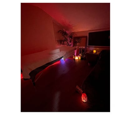 Professional massage Shepherd`s Bush West London - Photos for 5 star session by Camille experienced ellegant studio