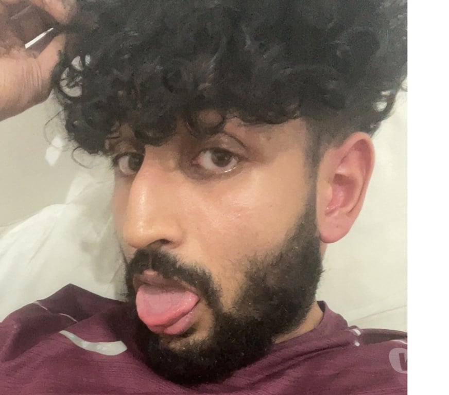 Escorts West Midlands Birmingham - Photos for Pakistani male 26 for women outcall